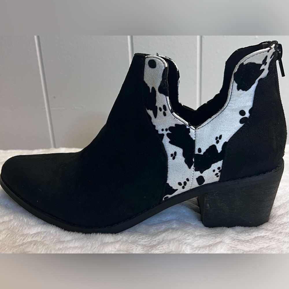 EUC Pierre Dumas Black and White Ankle Booties, Black/Cow Print, 10
